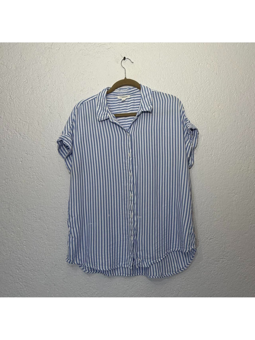 Cap sleeve white/blue vertical striped button up shirt